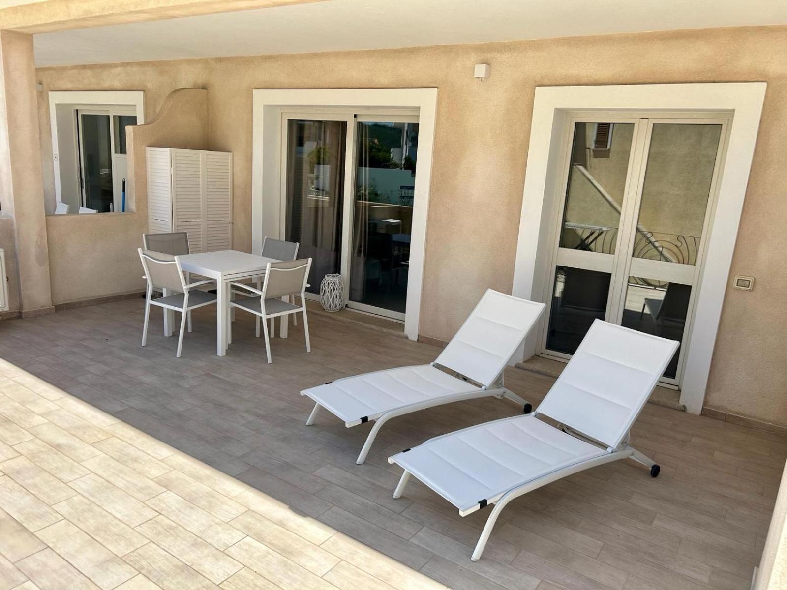 Appartamento Incantevole Con Piscina Palau Exterior photo