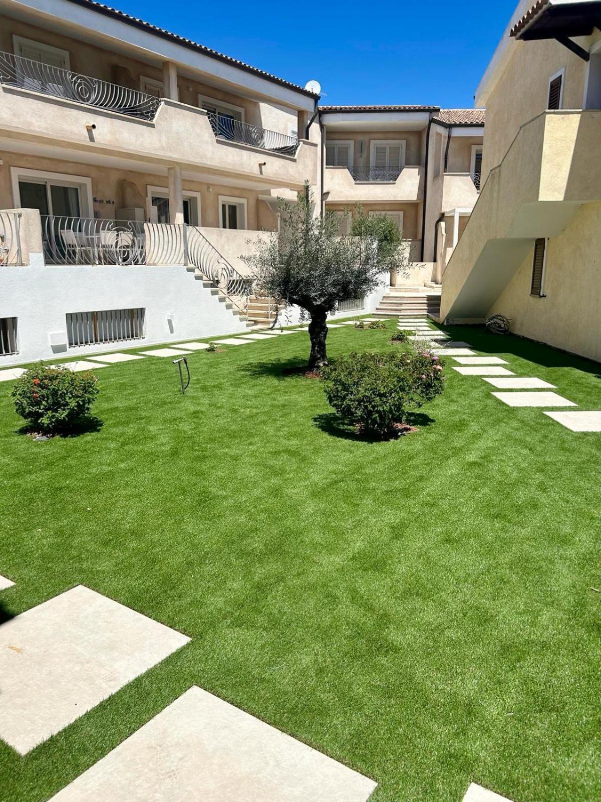 Appartamento Incantevole Con Piscina Palau Exterior photo